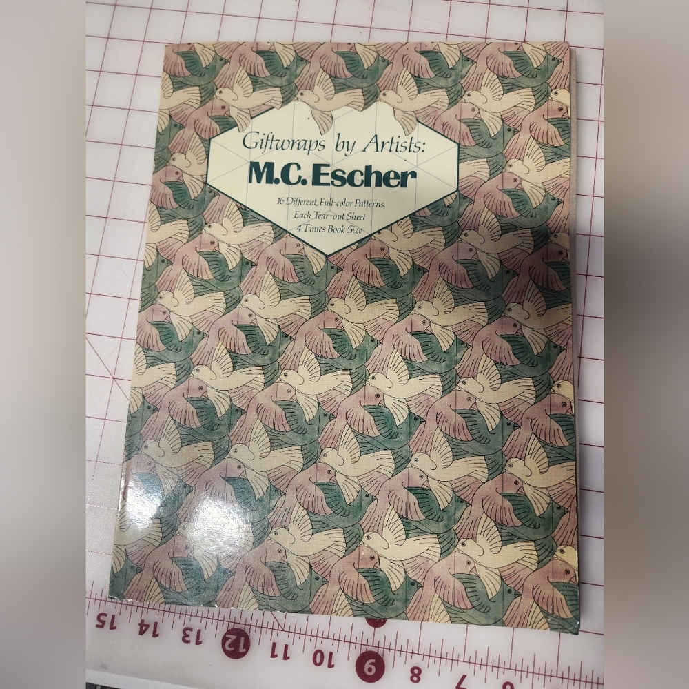Giftwraps by Artists: M.C. Escher (Paperback)